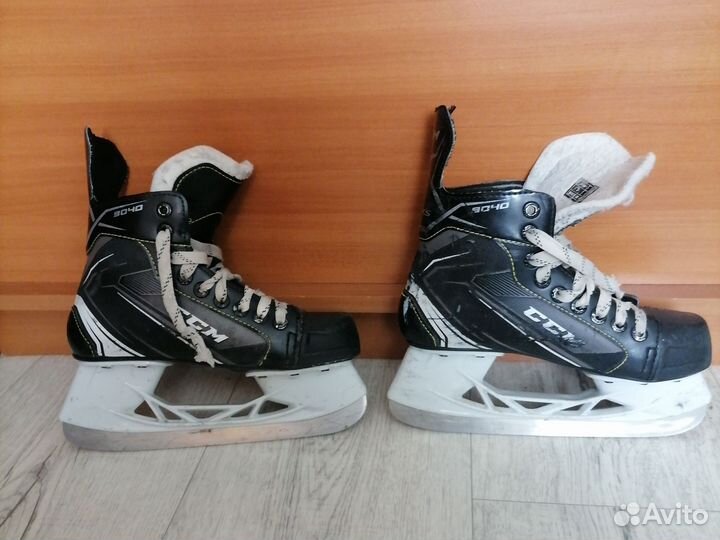 Хоккейные коньки ccm