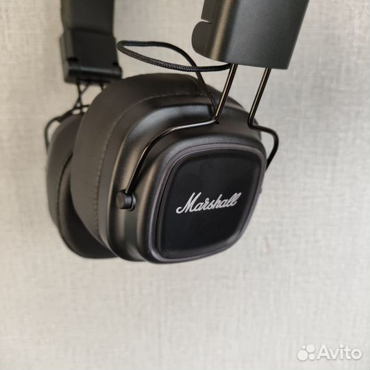 Беспроводные наушники marshalll major 4