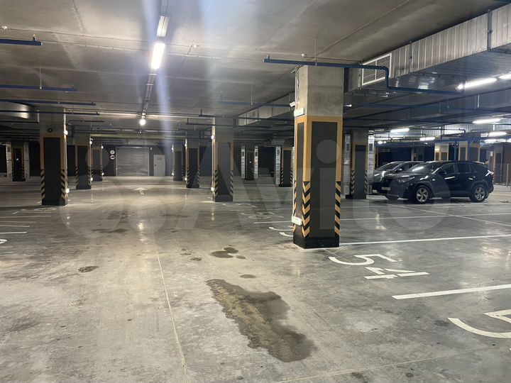 Машиноместо, 20 м²