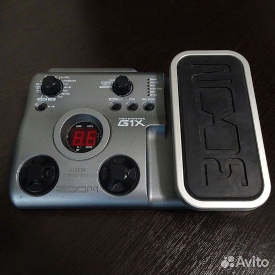 Гитарный процессор zoom G1X