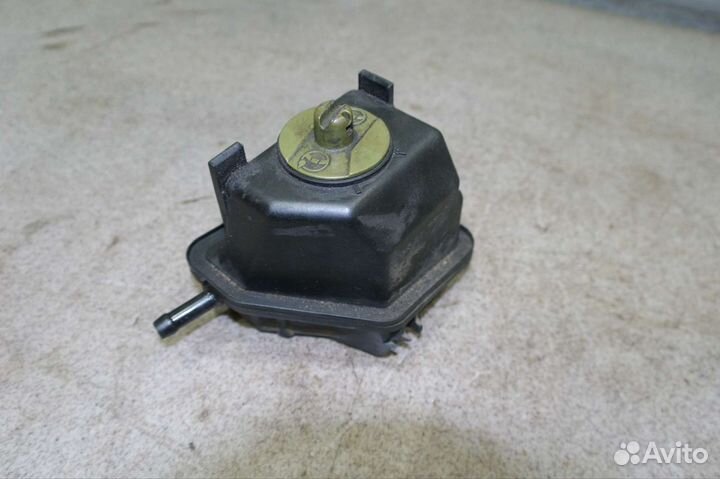 Бачок Skoda Octavia Tour A4 2010 AEE BCA AKL