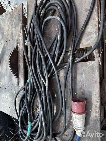 Станок с циркуляркойи рубанком