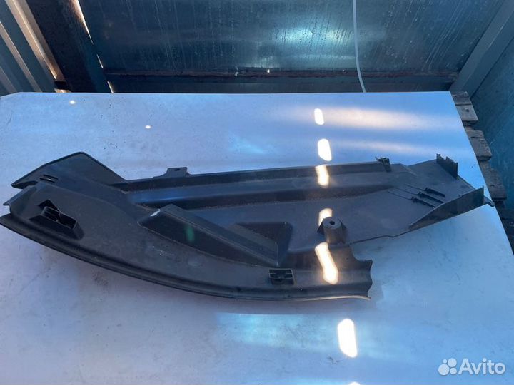 Накладка порога Mercedes-Benz Axor