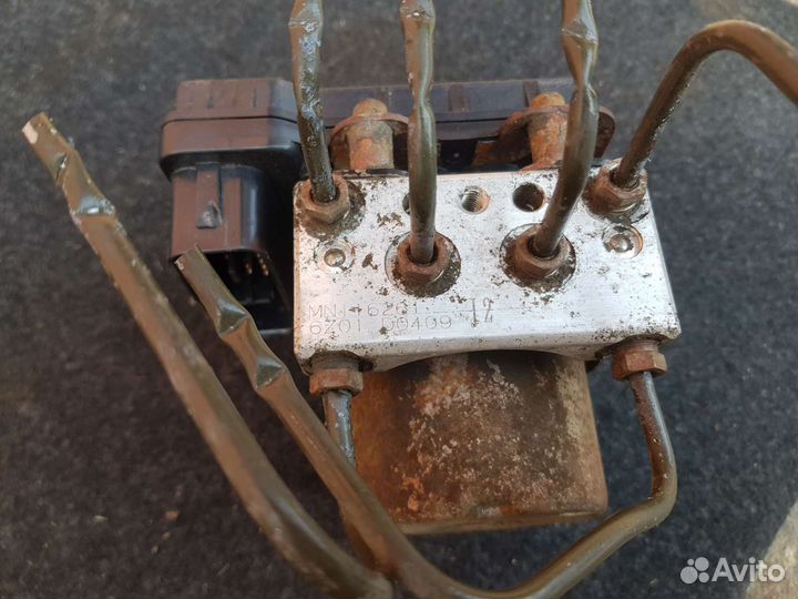 Блок ABS Mitsubishi lancer 9