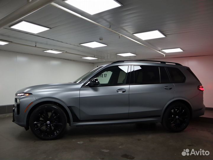 BMW X7 4.4 AT, 2022, 10 275 км