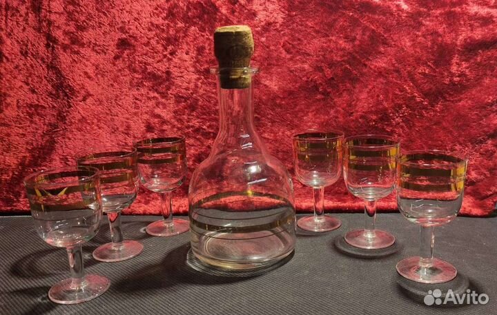 Графин и рюмки с полосками золотыми СССР