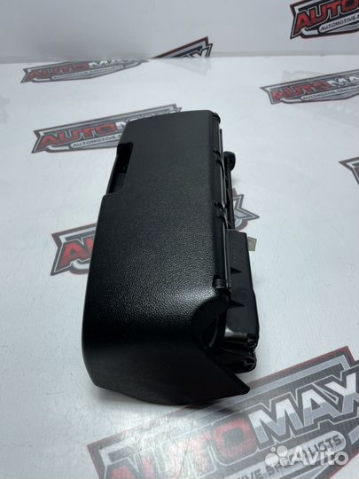 Бардачок под сиденье правый Mercedes E W212 2014