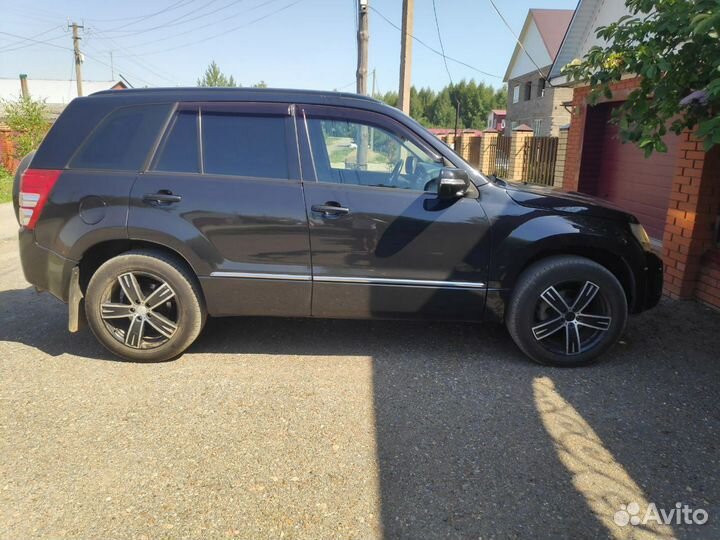Suzuki Grand Vitara 2.0 AT, 2012, 343 000 км