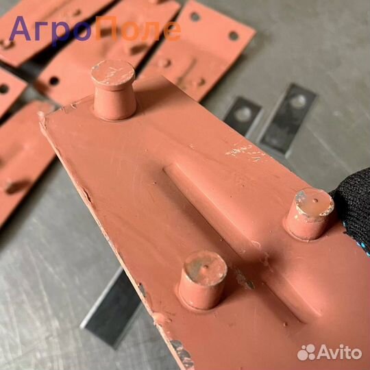 Комплект держателей и ножей. Косилка wirax, lisicki