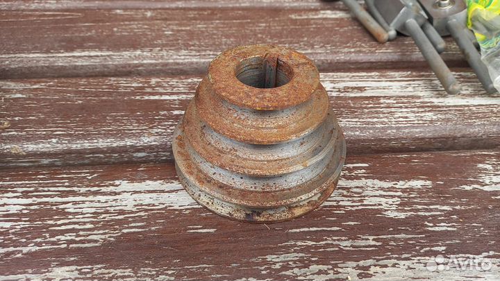 Шпиндель для фрезерного станка по дереву