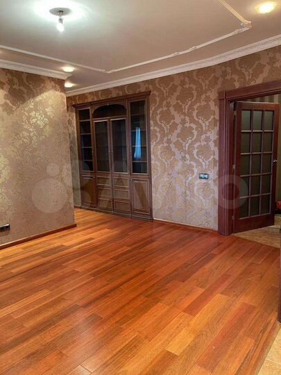 3-к. квартира, 88 м², 5/17 эт.