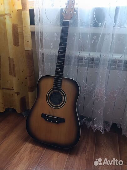 Гитара акустическая