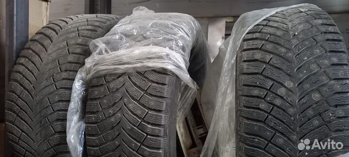 Michelin X-Ice North 4 245/45 R18 100T