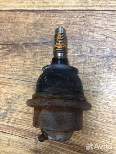 Нижняя шаровая опора Chevrolet Tahoe