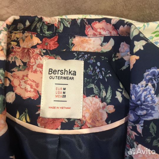 Пиджак женский bershka