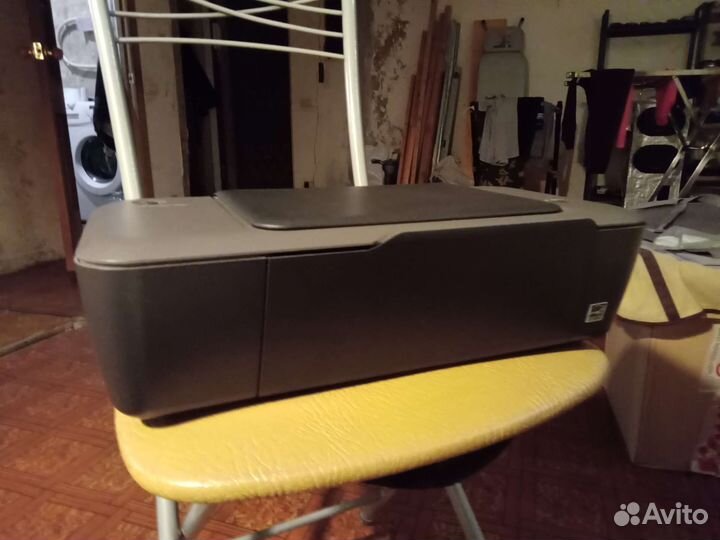 Цветной принтер hp deskjef 1000