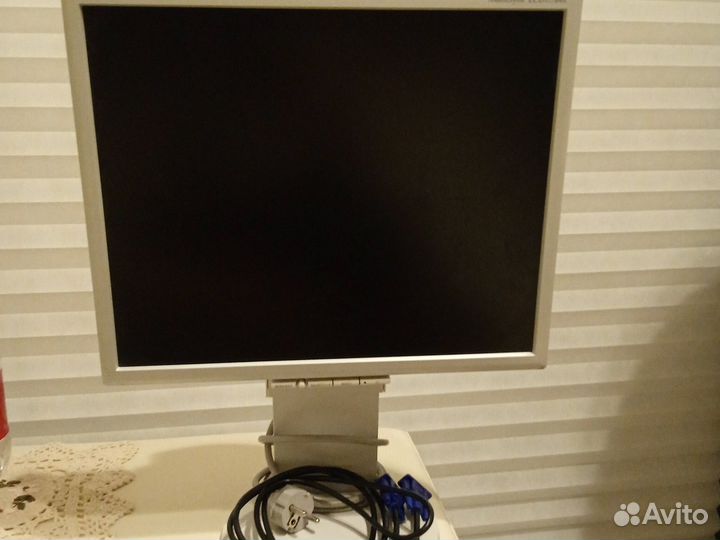 Монитор NEC MultiSync LCD1770nx