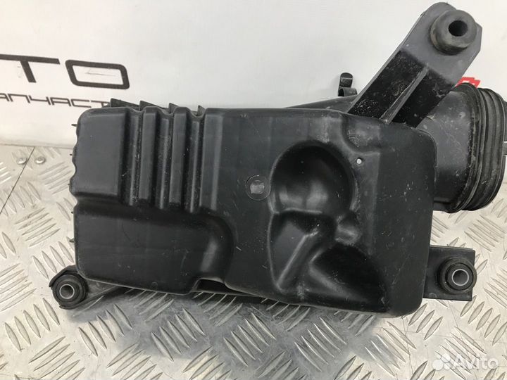 Б/У корпус воздушного фильтра Hyundai Solaris HCR