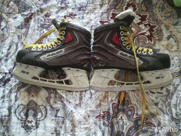 Хоккейные коньки bauer