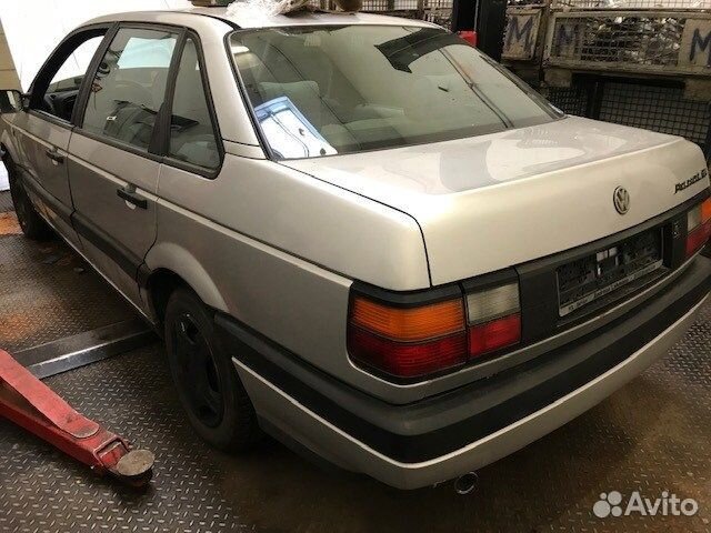 Разбор на запчасти Volkswagen Passat 3 1988-1993