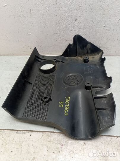 Накладка моторного отсека