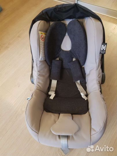 Автокресло Inglesina Huggy Multifix 0+