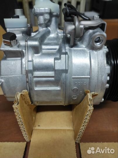 Компрессор кондиционера Mercedes A0008303202