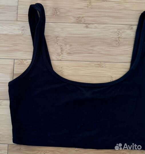 Укороченный топ черный