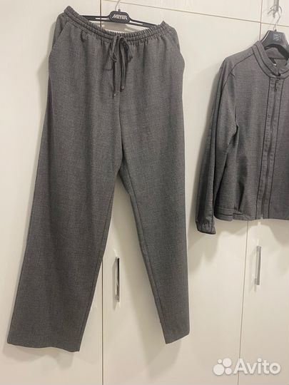 Брючный костюм женский