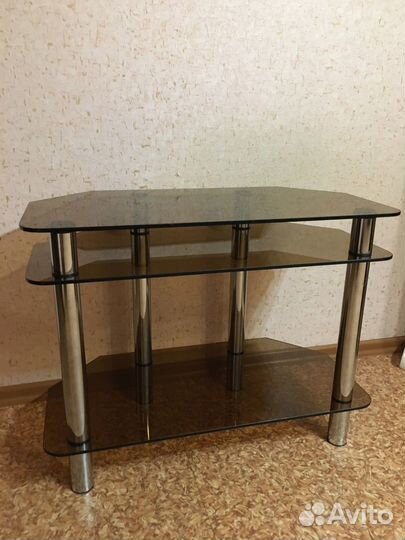 Стеклянная тумба под тв