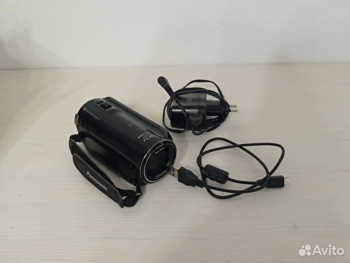 Видеокамера Panasonic HC-V250