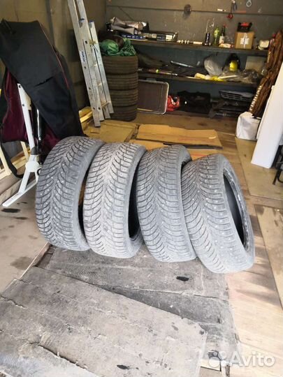 Nokian Tyres Hakkapeliitta 9 225/55 R17