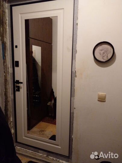 Дверь входная металлическая