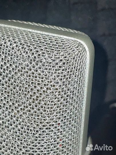 Студийный микрофон Neumann TLM 102 оригинал