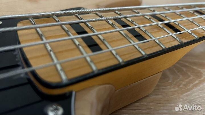 Бас гитара Squier Classic Vibe‘70 Jazz Bass