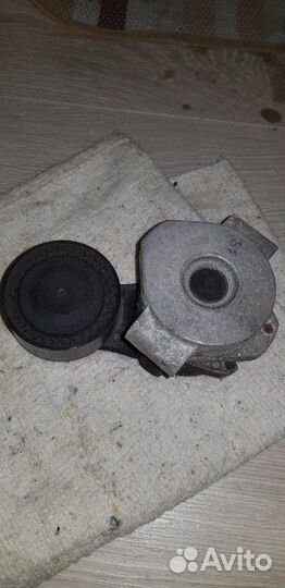 Ролик приводного ремня