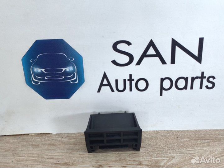 Кронштейн радиатора Bmw X5 E70 N62B48 2008