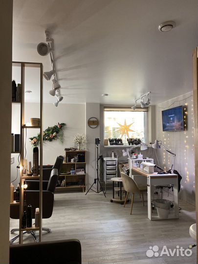 Аренда места маникюр/педикюр,бровист