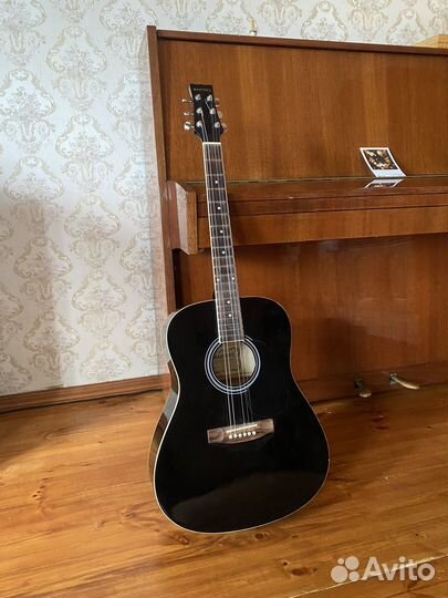 Акустическая гитара martinez