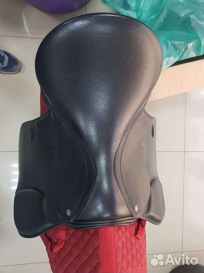 Седло для лошади универсальное Гермида