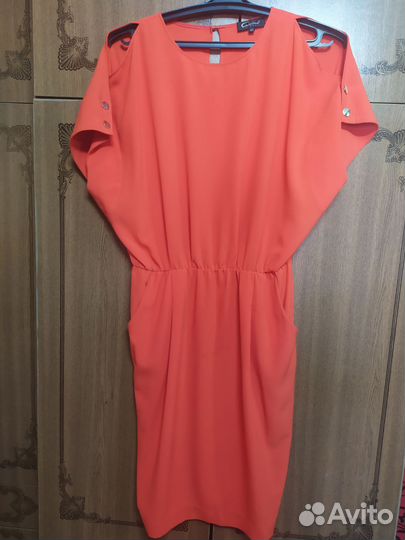 Платье оранжевое фирмы Caterina Leman