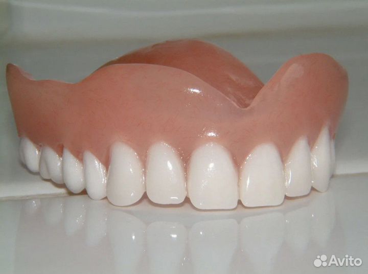 Съёмные зубные протезы с выездом на дом. Зубы