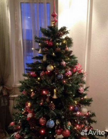 Искусственная елка 210 см с кастомной подставкой