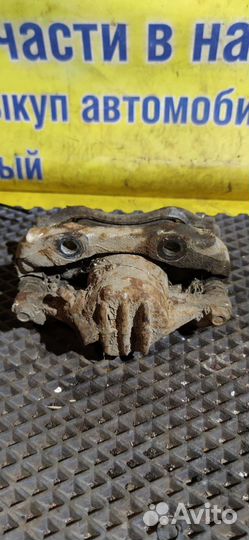 Суппорт тормозной передний правый Citroen Berlingo