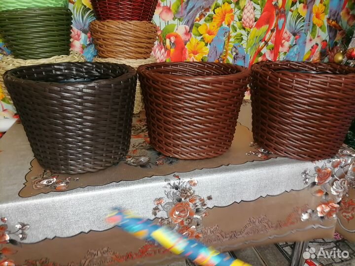 Кашпо из ротанга