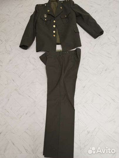Китель военный