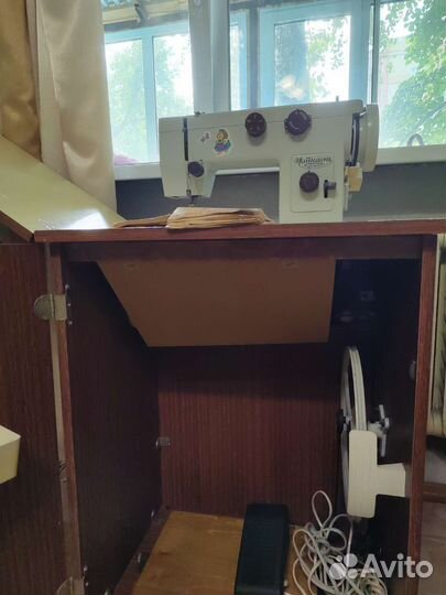 Швейная машинка