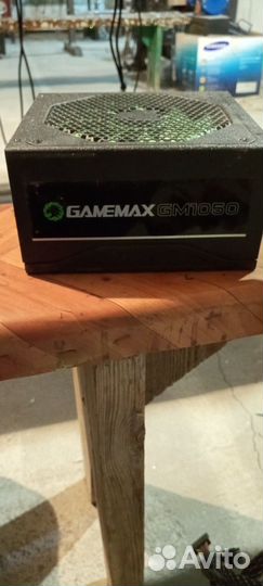 Компьютерный блок питания gamemax 1050 ватт