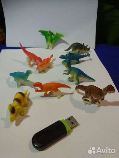 Динозавры (игрушки, фигурки)