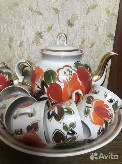 Наборы чайные и посуда